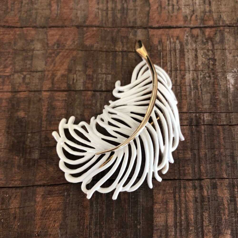Vintage Monet Gold Tone and White Enamel Feather Brooch Pin Wispy